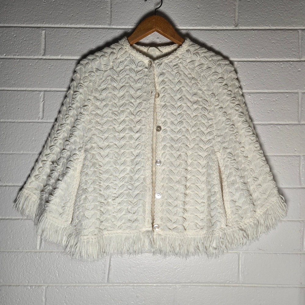 Vtg 70s White Knit Fringe Cape Poncho Orlon Acrylic Button Textured Angel Cozy